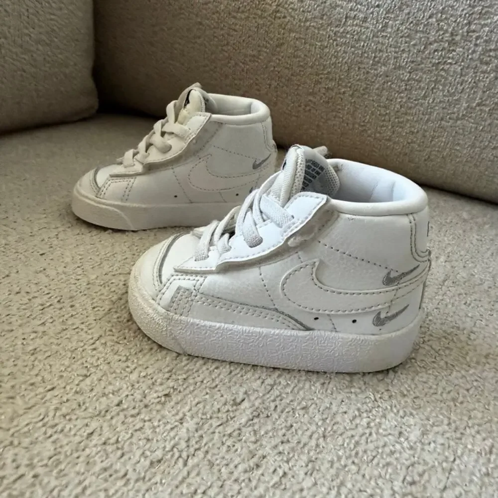 Nike Blazer Mid 77 SE TD Sisterhood White Metallic Silver Sneakers 3C DC0466-100